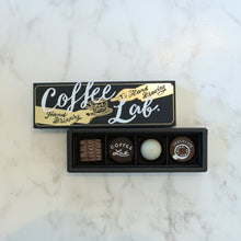 Load image into Gallery viewer, 【モロゾフ：COFFEE LAB】ONIBUS CHOCOLAT オニバスショコラ　4個入り