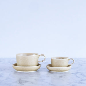 ReIRABO Saucer M (left photo)  yumiko iihoshi porcelain  Iyoshi Yumiko ReIRABO Saucer M [ONIBUS COFFEE comment color]